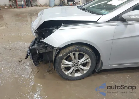 2013 Hyundai Sonata Limited z USA, uszkodzony, nr VIN 5NPEC4AC7DH620429